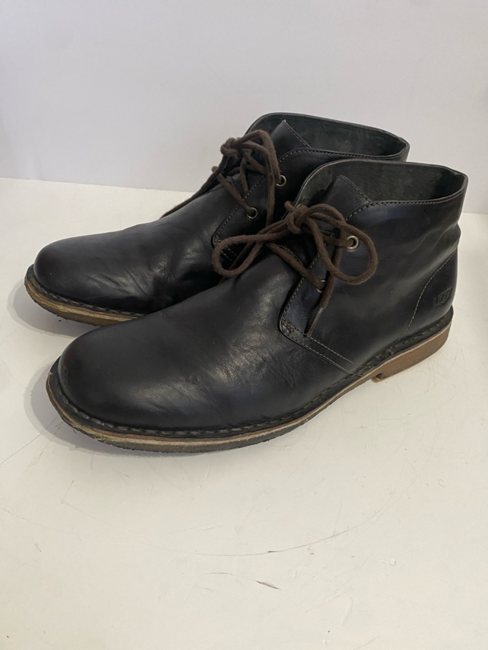 Ugg Men's Dark Brown Leather Chukka Boots - Classic Lace-Up Style Size 12